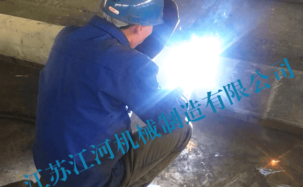 您是否面臨過雙金屬?gòu)?fù)合管現(xiàn)場(chǎng)施工的焊接難題呢？