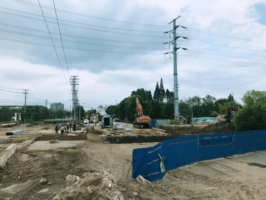 開學(xué)啦!江蘇江河小廣播為您播報(bào)道路信息！