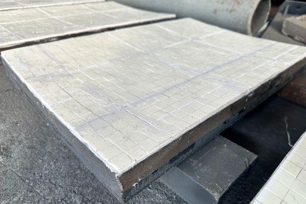 輸送機(jī)的耐磨陶瓷襯板